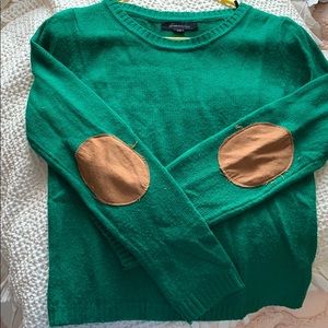 Forever 21 green crop sweater with elbow pads